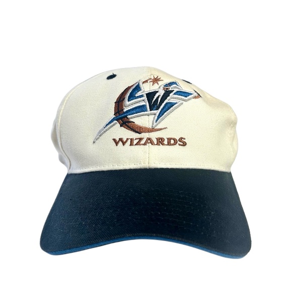 Vintage 2000s Washington Wizards Cap in White & Blue - Picture 1 of 5